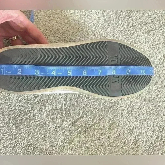 P448 SIZE 41 (9.5 US WOMEN) SNEAKER white with animal print - Picture 9 of 10